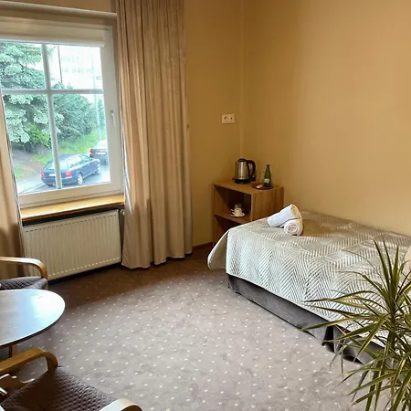 Romantika-noclegi Ze Sniadaniem B&B 노바 루다