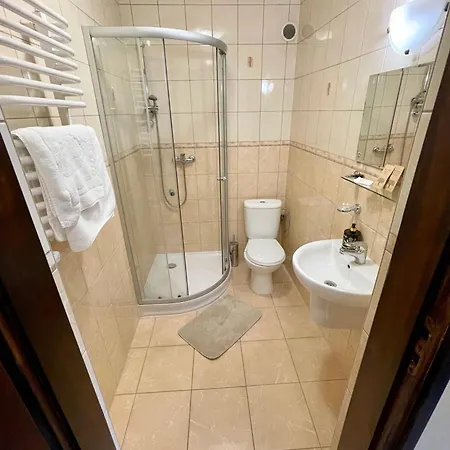 Romantika-noclegi Ze Sniadaniem