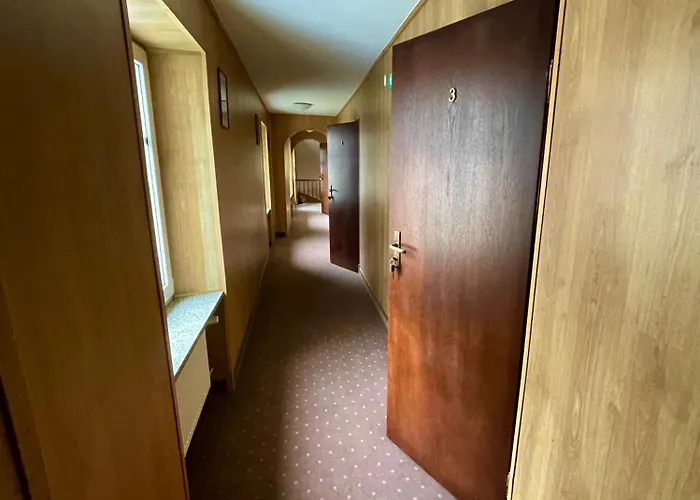 Nocleg ze śniadaniem Romantika-noclegi Ze śniadaniem 3*